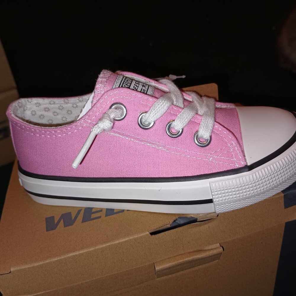 NWT Weestep Toddler Adjustable Lace Up Low Top Canvas Sneaker UNISEX Pink 9